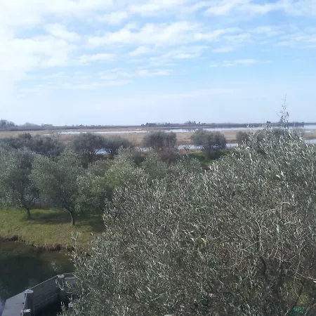 Valle Tirelli Private Island 格拉多