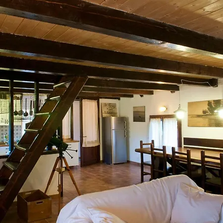 Valle Tirelli Private Island